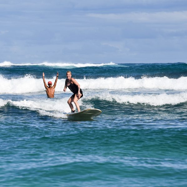 Surf Lessons | Waikiki Ohana Surf Project
